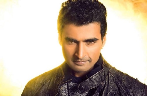 Nandha Durairaj Biography, Age, Wife, Family, Wiki & More